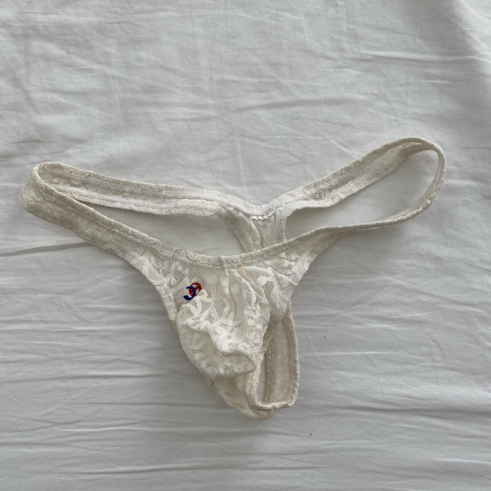 Joe Snyder lace thong
